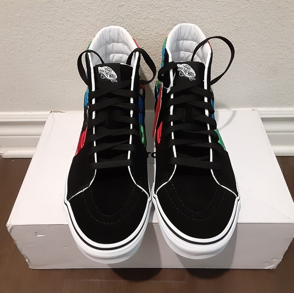 Vans - Picture 2 of 4